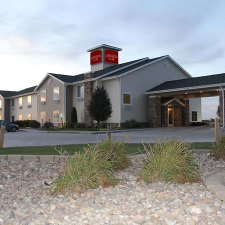 Castle Rock Inn & Suites - Quinter Zewnętrze zdjęcie